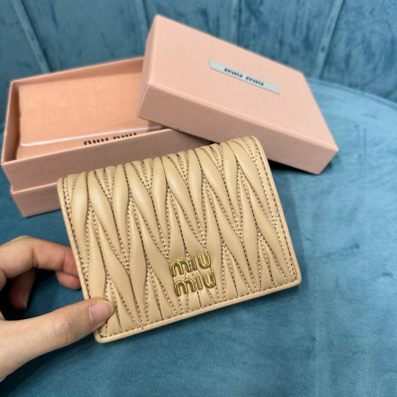 Miu miu Small matelassé nappa leather wallet
