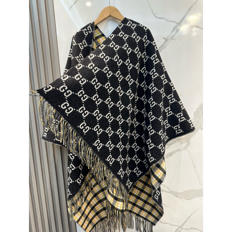 Gucci Cape aus GG Wolljacquard