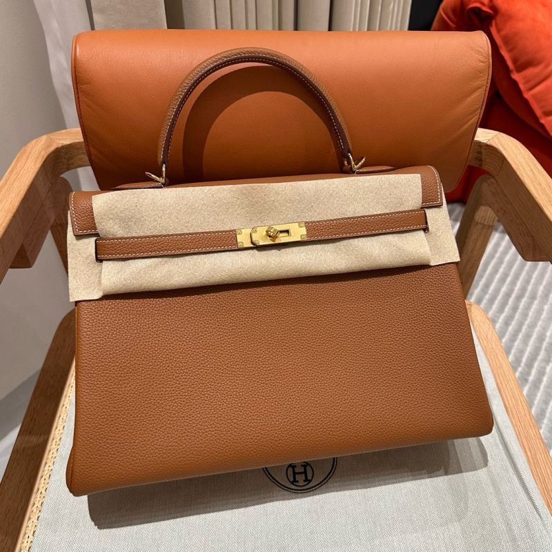 Hermes Kelly 32cm in Togo leather-Brown