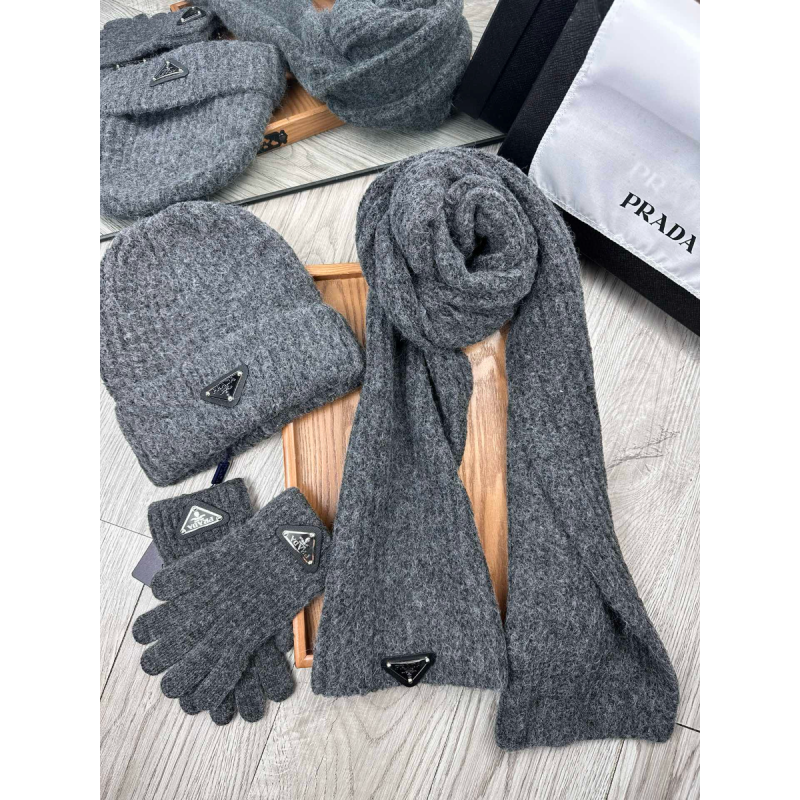  Prada Set von Kaschmir Schal / Hut / Handschuhe