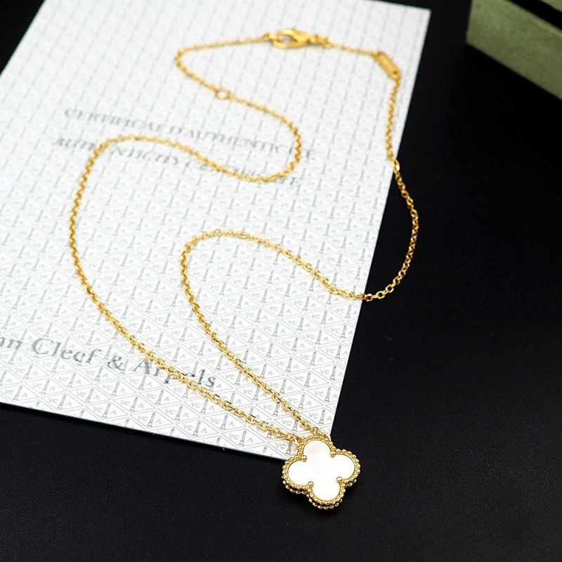 Van Cleef Classic Halskette